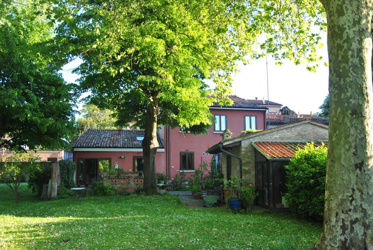 La Casa Di Marina Hotell Ferrara Eksteriør bilde
